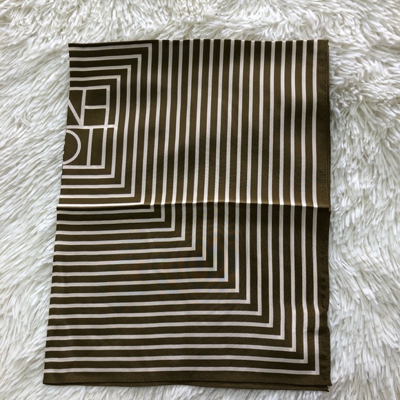 Toteme Silk Scarf - Picture 3 of 11